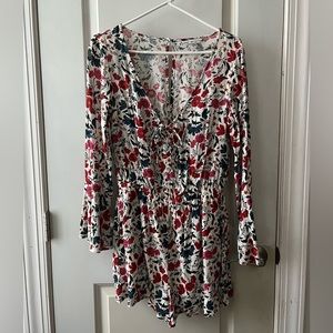 AMERICAN EAGLE LONG SLEEVE FLORAL ROMPER